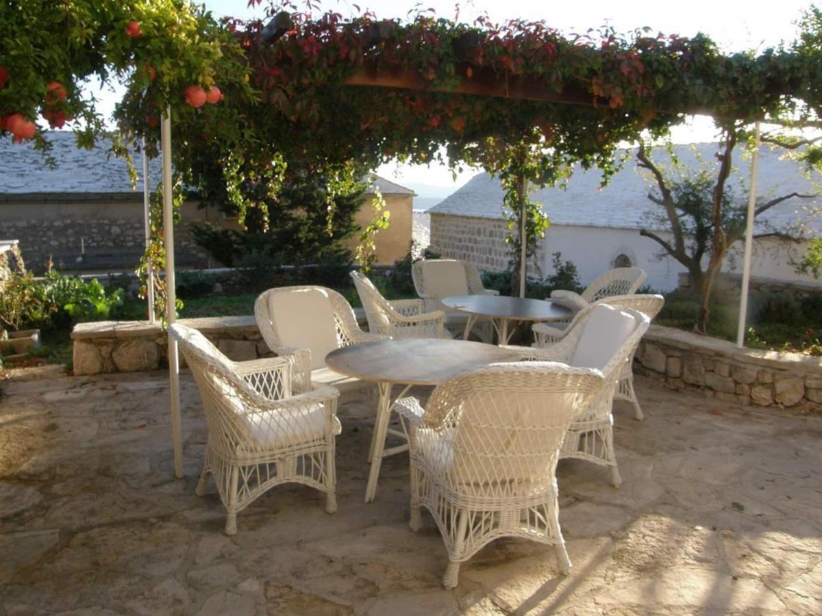 Apartments Adriana Bol Dış mekan fotoğraf